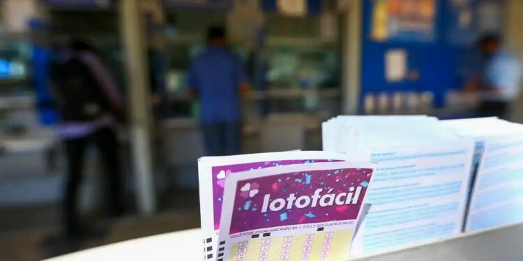 Lotofácil hoje, concurso 3698: Confira o resultado sorteado nesta sexta (29)